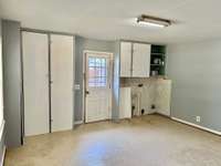 HUGE Utility room that could be a 3rd bedroom if needed!!