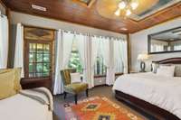 Fully contained studio apartment with small kitchen and bath