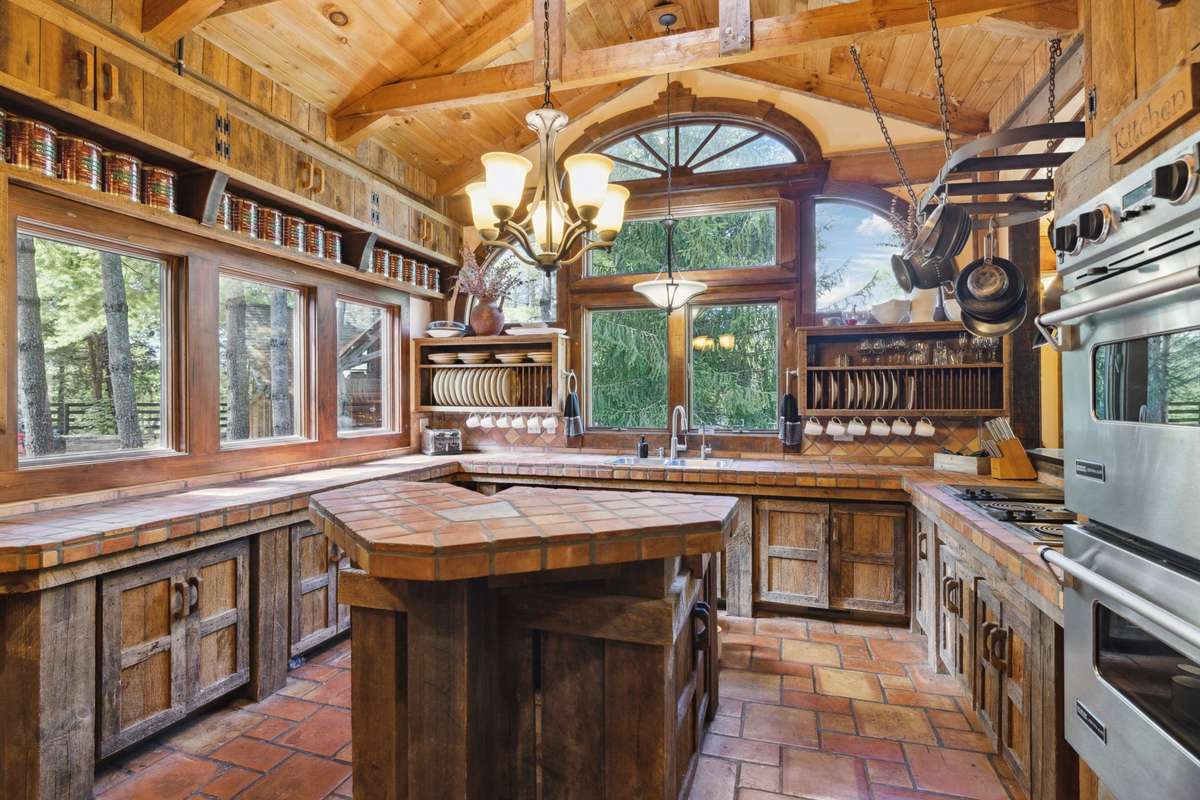 Community kitchen in the studio building