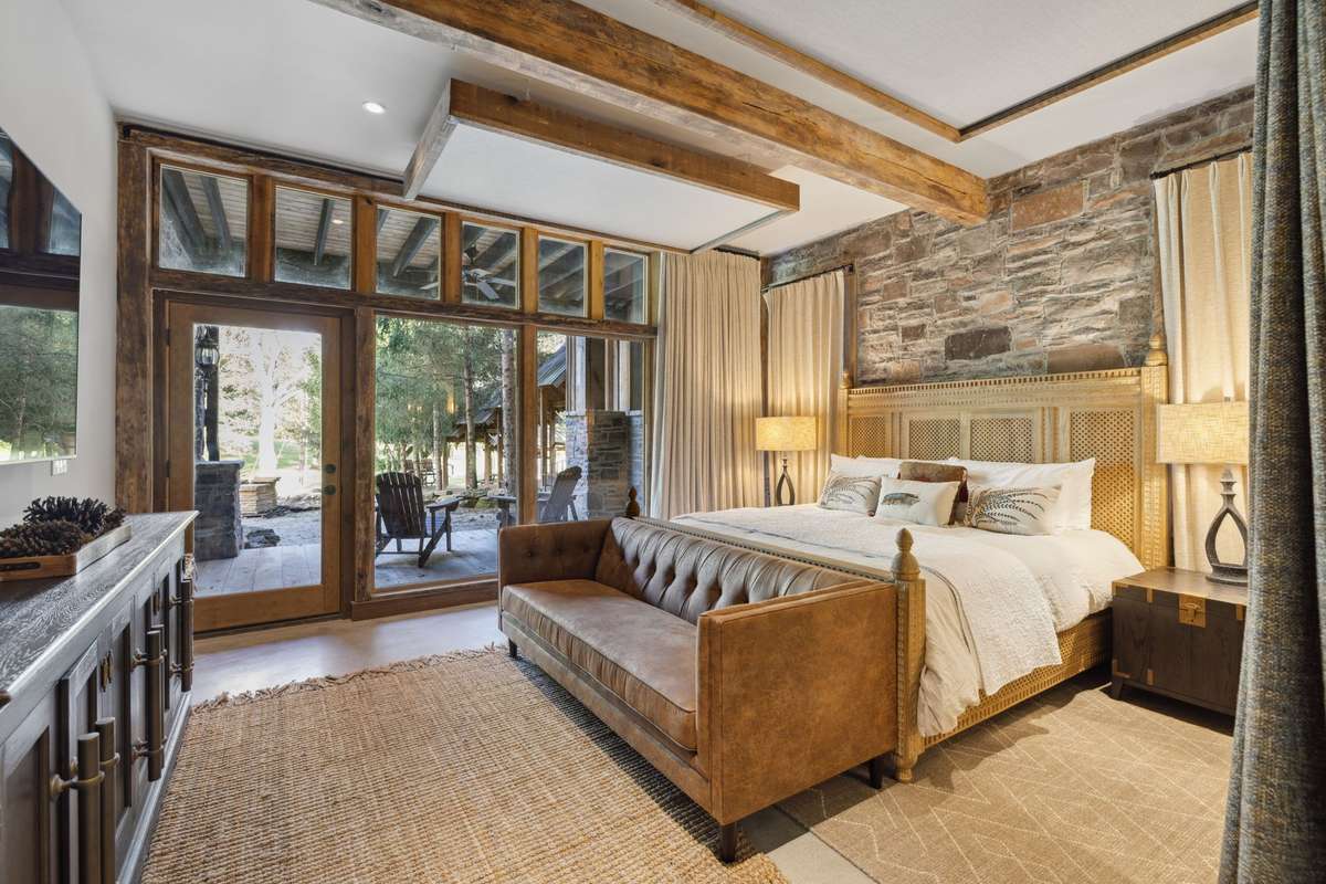 Bedroom suite #4 - lower level