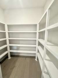 Walk in Pantry