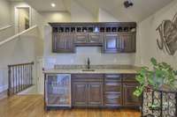 BONUS ROOM WET-BAR