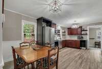 VERY SPACIOUS KITCHEN AREA