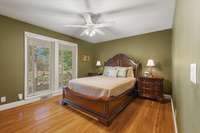 The Guest Bedrooms in this house all have walk-in closets and access to Bathrooms that were updated this summer. This bedroom overlooks the front yard with views of the main channel of the lake.