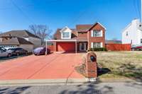 Large driveway with 2-car garage and carpot! 1334 Nicole Ln  La Vergne, TN 37086