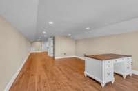 A generous 600+ sq. ft. upstairs of recreational space, ideal for homeschooling, a home office, or a playroom. The open layout provides endless possibilities for customization.