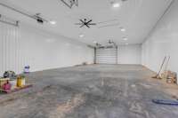 Multiple ceiling fans and overhead lights
