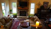Open living area, great for entertaining