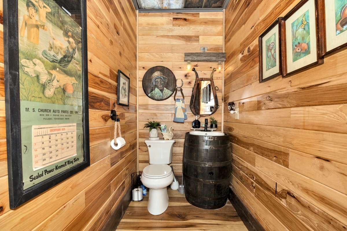 1/2 Bath- main floor - poplar flooring, metal ceiling