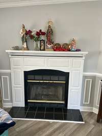 Beautiful fireplace in the large living room!!