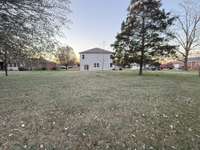 Large level lot