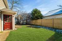 Middle yard in back between the two units.