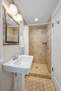 Main level full bathroom