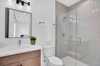 5th Bedroom en-suite