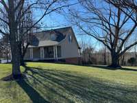 Another view of 809 Hillside Dr, Springfield, TN 37172.