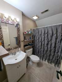 3rd Bath upstairs