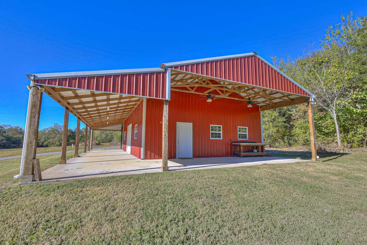 30'x40' heated/cooled metal barn