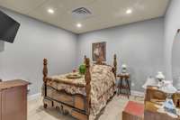 In Law Quarters  (Basement Level) Bedroom #2