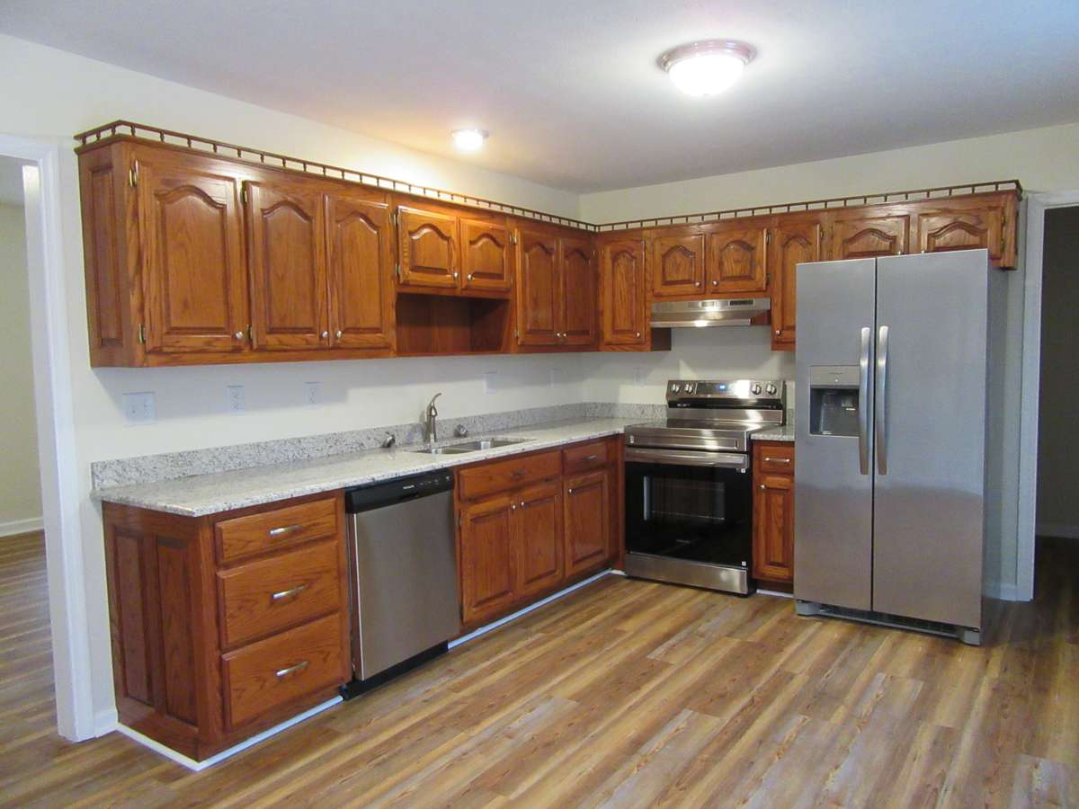 Kitchen Granite Countertops and New Appliances