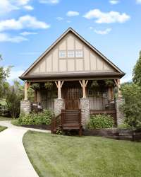 This is everyone’s favorite part! Originally built to be a recording studio, it can also be used as a pool house or a guest cottage. The current homeowner uses it as a revenue generating Airbnb.
