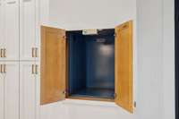 Tah dah!  Dumbwaiter is waiting!
