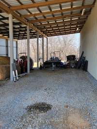 Lean-to for more dry storage