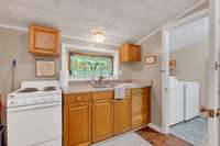 Kitchen in poolhouse