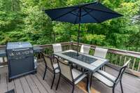 PRIVATE DECK FOR GRILLIN AND CHILLIN!