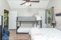 BUNK BED ROOM SLEEPS 6 WITH WALK-IN CLOSET AND VAULTED CEILING