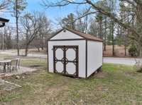 Shed in back yard included