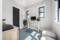 Bright & functional! This stylish office space is filled with natural light, featuring modern finishes and a serene atmosphere. Perfect for remote work or creative projects, it offers privacy and inspiration in a beautifully designed setting.