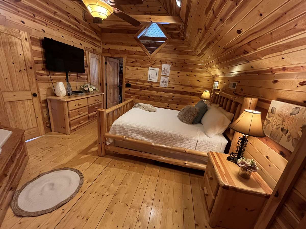 2nd Master Bedroom, upstairs