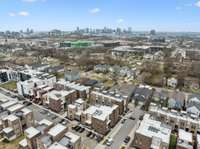 2.7 Miles from Broadway and 2 miles from Vanderbilt University!