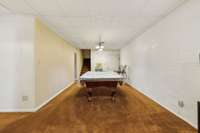 Basement Bonus/Living Room w/ Pool Table