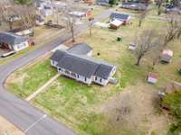 Great aerial view of property and neighborhood
