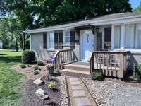 Welcome to this cozy vintage cottage in the heart of Metro Nashville, in the quaint city of Old Hickory. Just a 15 minute drive to downtown Nashville. Well maintained.