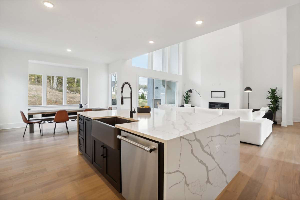 Automatic water from designer faucet -all back farm
House sink extra large waterfall island
