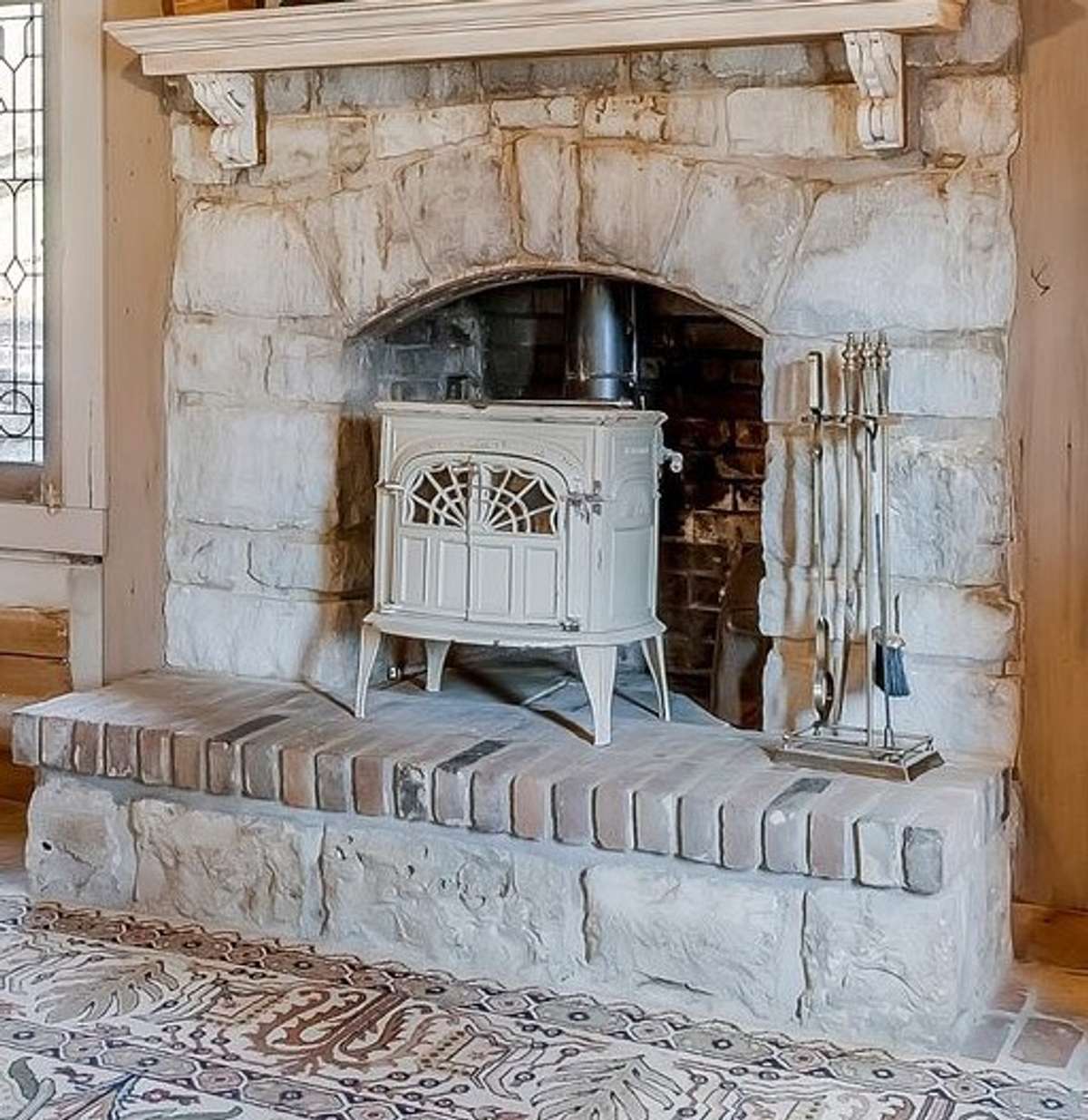 Fire up this wood burning stove and enjoy the comfort of old-fashioned warmth.