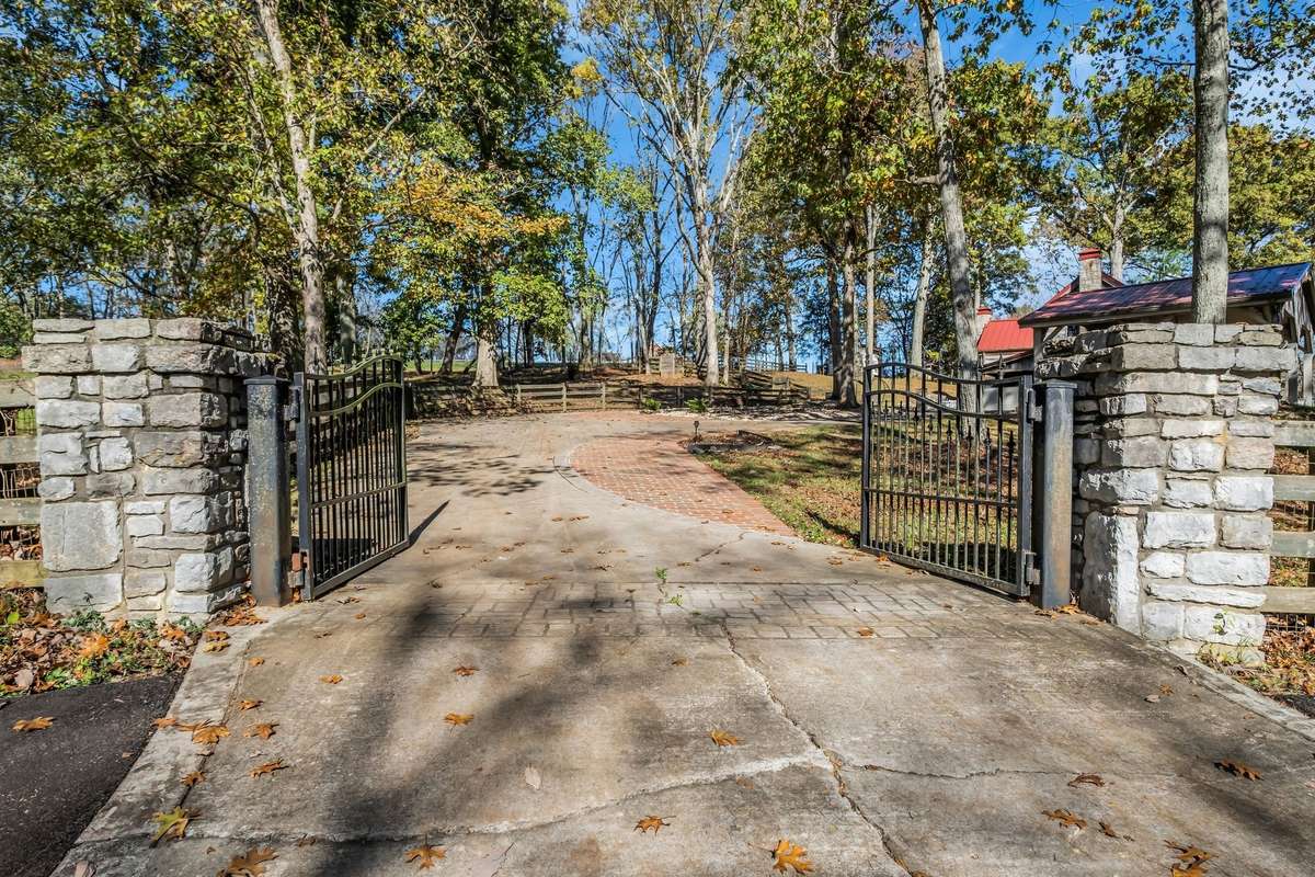 When you get to the top of the shared driveway for 4404-A, 4404-B and 4404-C, you pass thorugh these gates.