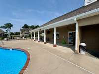 Grab a snack or a smoothie at the pool-side cafe!