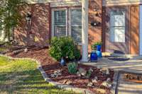 This two-story condo is situated in the most serene part of the complex, yet it's just minutes from shopping and restaurants.