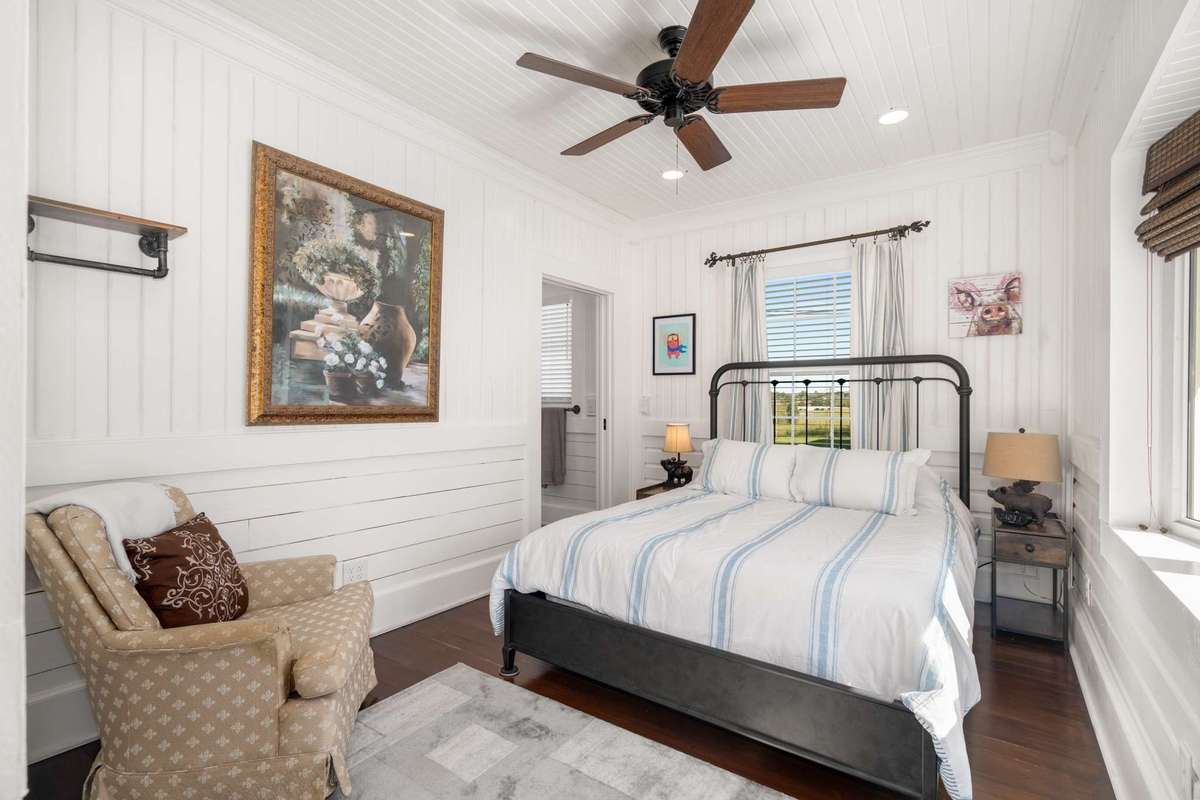 Front bedroom