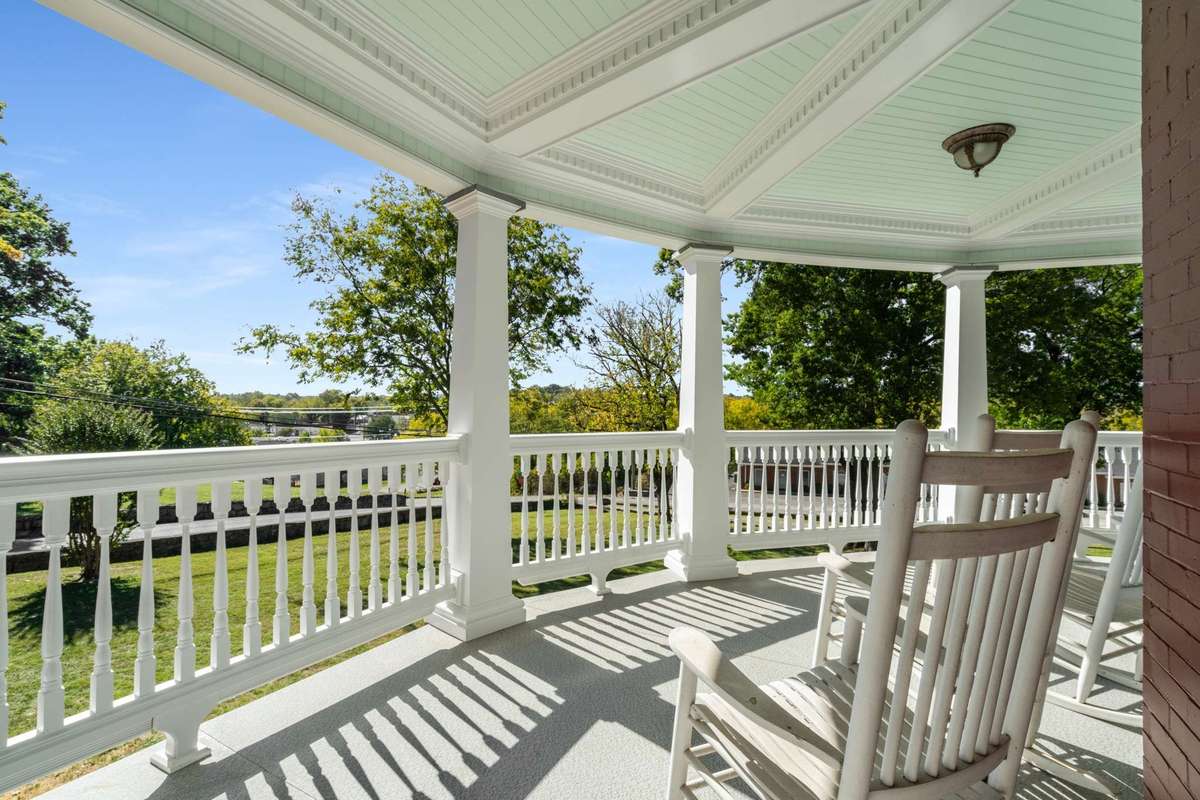 Upper front porch