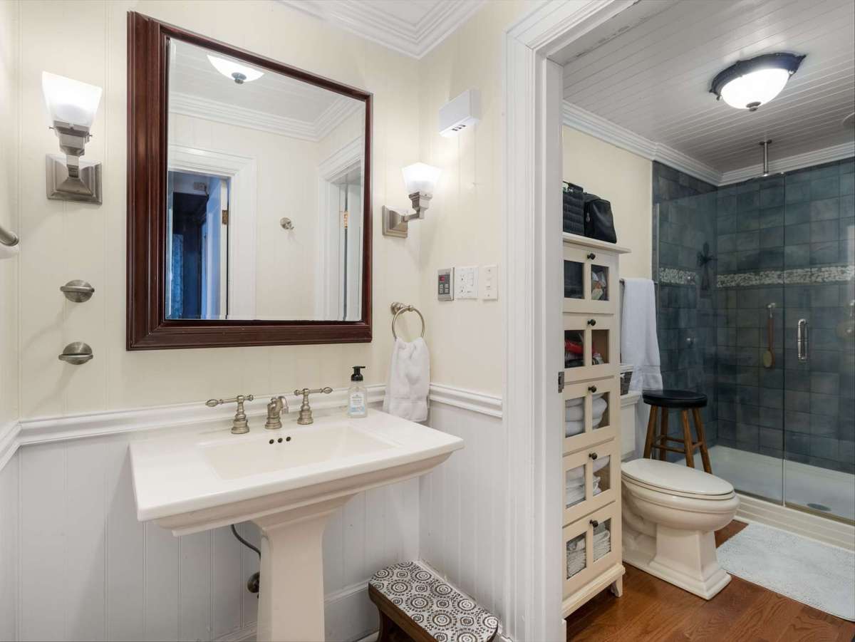 Downstairs full bath.