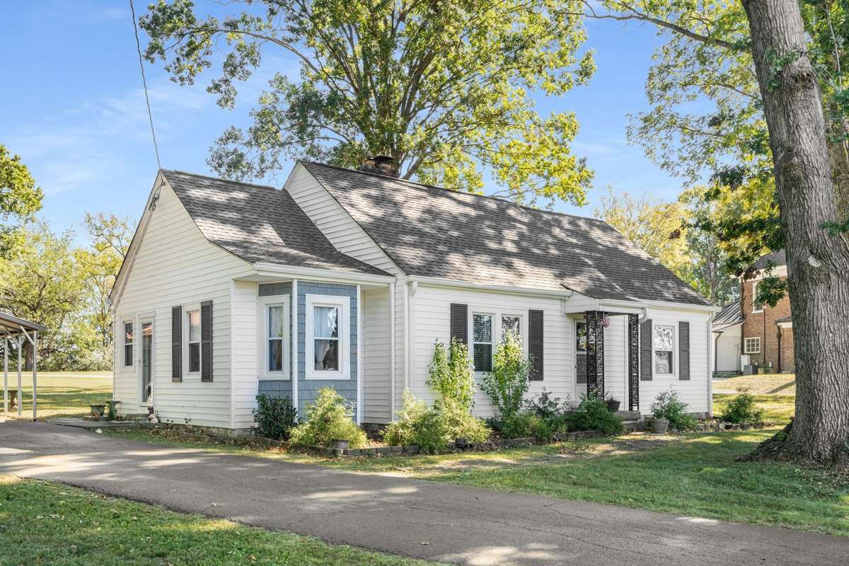 325 E. Hill Ave.