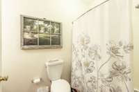 Secondary full bathroom!