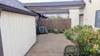 The Private courtyard makes a beautiful quiet place to relax in the morning/afternoon/anytime!