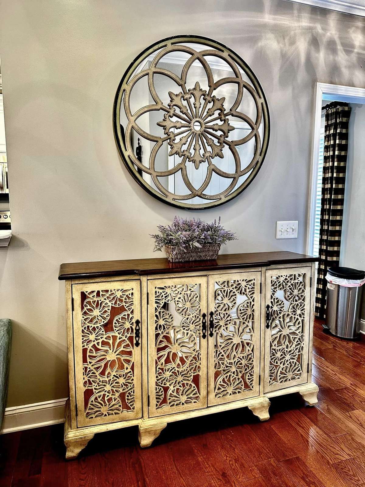 Living Room Foyer area