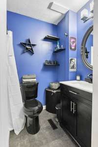 Updated Primary Bathroom!