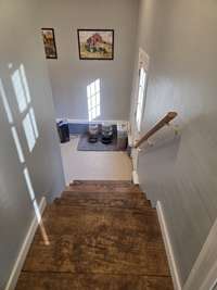Steps leading to Br 3 / Home Office.